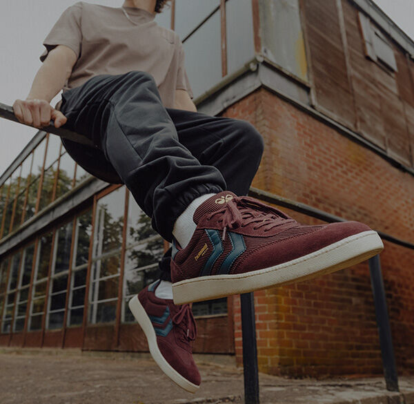 SNEAKER CATEGORY