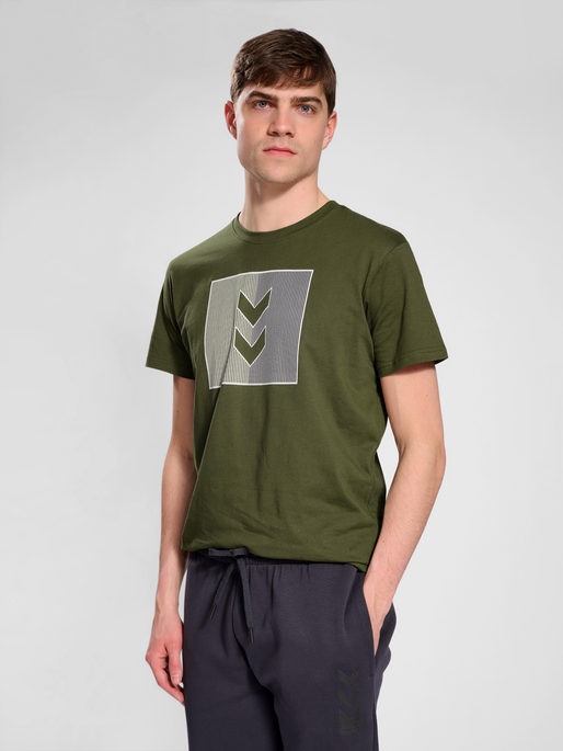 hmlACTIVE STRIPE CO TEE S/S, OLIVE NIGHT, model