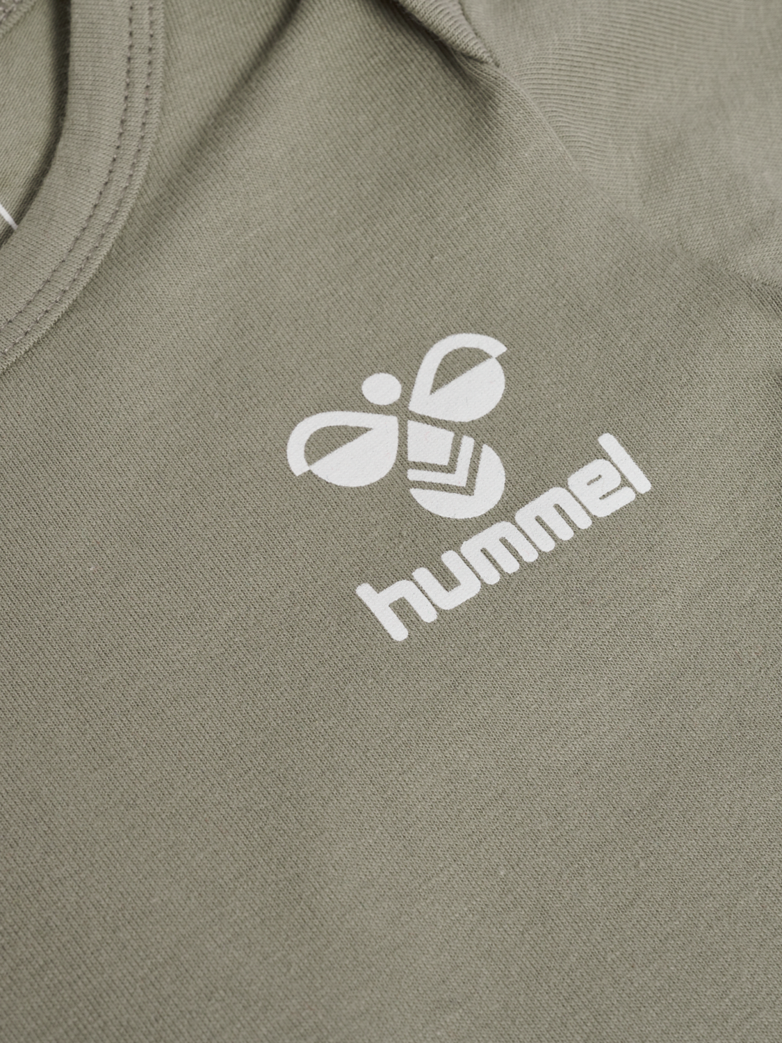 hmlPERSON BODY S/S, VETIVER, packshot