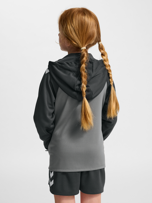 hmlLEAD 2.0 ZIP HOODIE KIDS, STEEL GRAY/ASPHALT, model