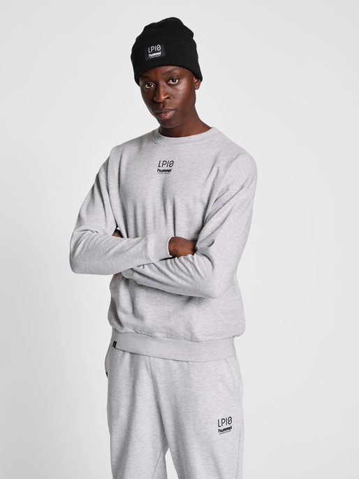 hmlLP10 BOXY SWEATSHIRT, LIGHT GREY MELANGE, model