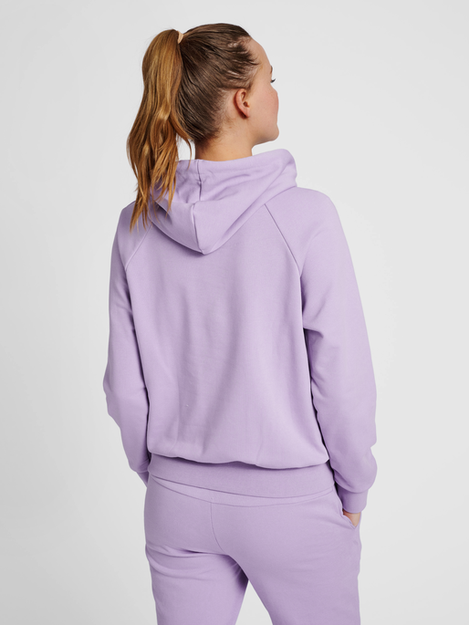 hmlNONI 2.0 HOODIE, HEIRLOOM LILAC, model