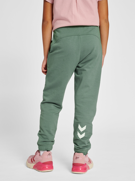 hmlNUTTIE PANTS, 6575, model