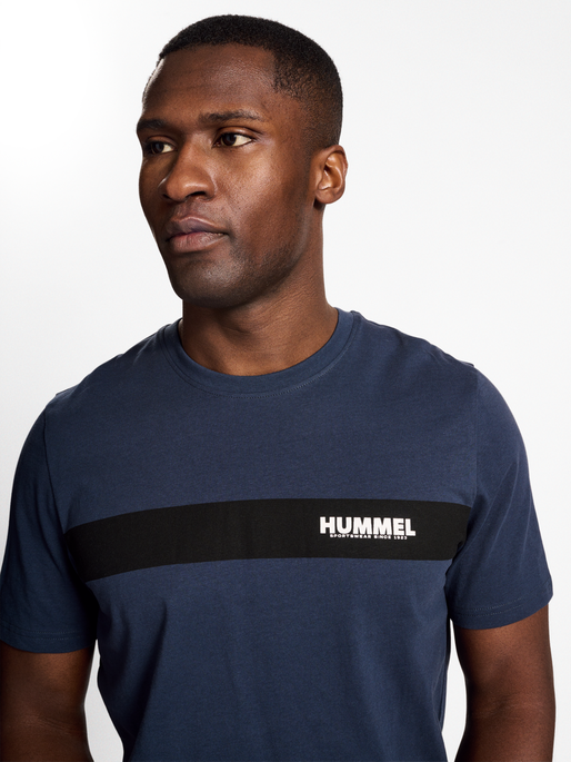 hmlLEGACY SEAN T-SHIRT, 7429, model