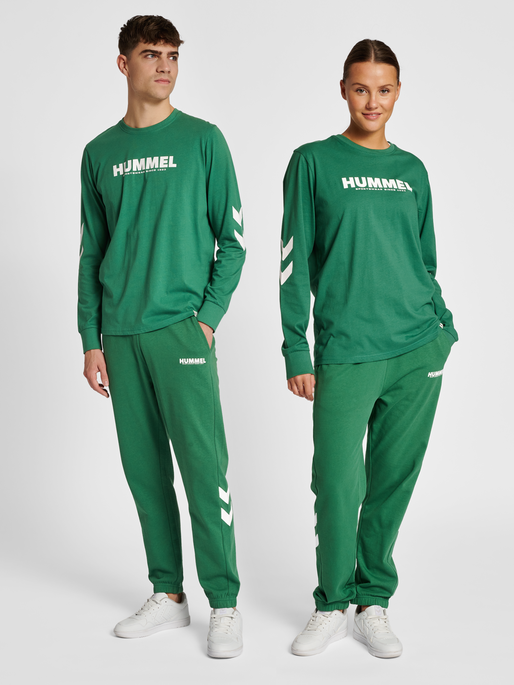 hmlLEGACY REGULAR PANTS, FOLIAGE GREEN, model