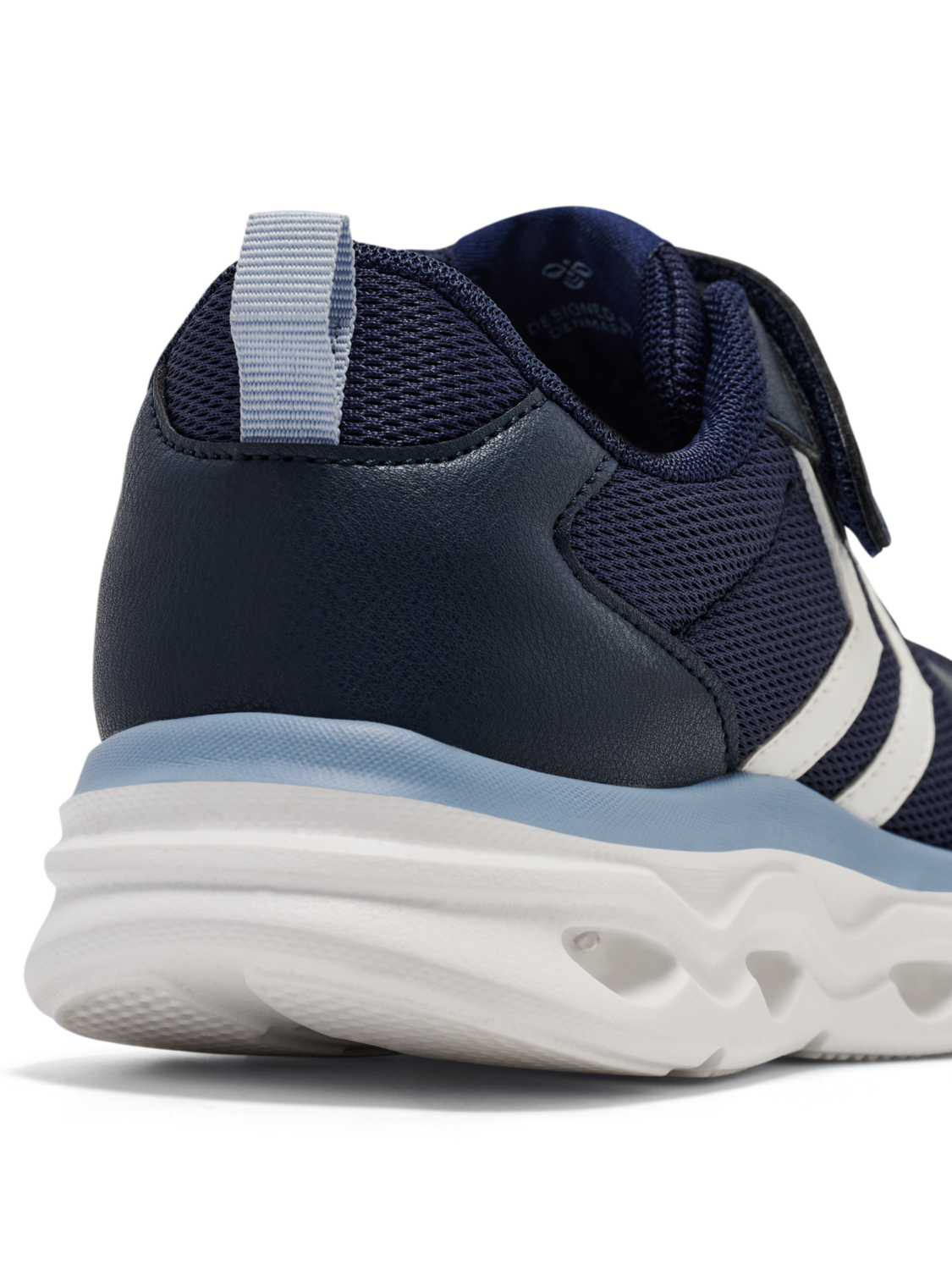 SKYLIGHT, FLINT STONE/BLACK IRIS, packshot