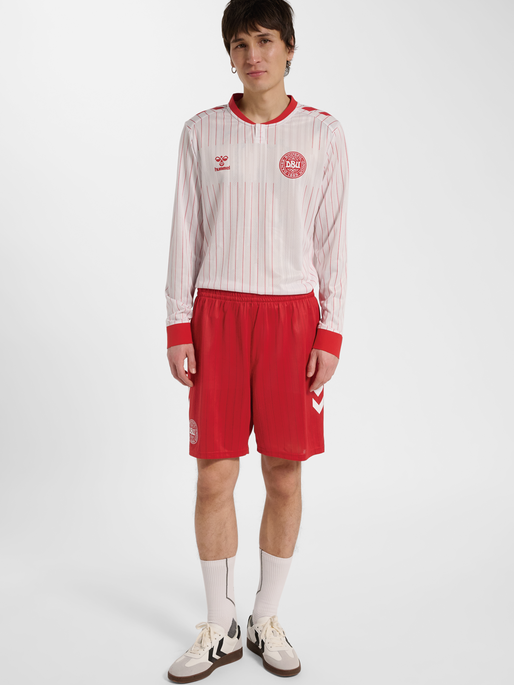 DBU 26 AWAY SHORTS PRO, TANGO RED, model