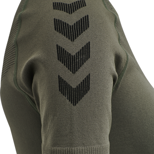 HUMMEL FIRST SEAMLESS JERSEY S/S WOMAN, GRAPE LEAF HUMMEL FIRST SEAMLESS JERSEY S/S WOMAN, GRAPE LEAF, packshot