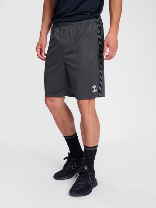 hmlAUTHENTIC PL SHORTS, ASPHALT, model