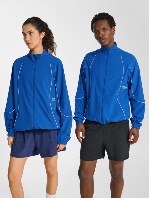 hmlPULSE WOVEN ZIP JACKET, TRUE BLUE, model