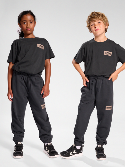 hmlDARE PANTS, 1525, model