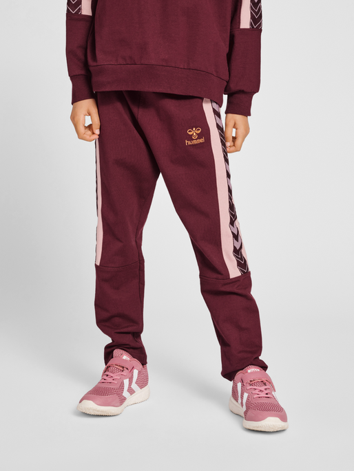 hmlAUDREY PANTS, 3430, model