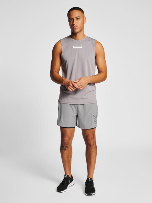 hmlMT FAST 2 IN 1 SHORTS, SHARKSKIN, model