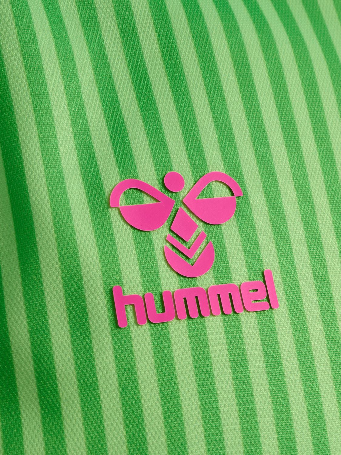 MCF 23/24 AWAY JERSEY S/S, GREEN GECKO UNSPONSORED, packshot