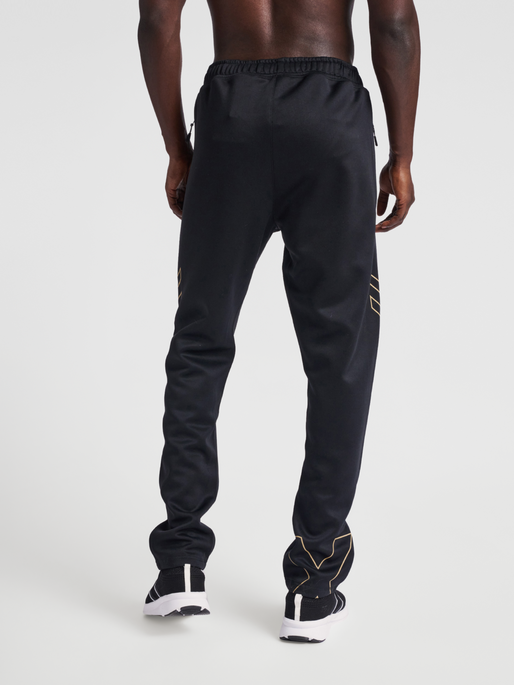 hmlCIMA XK PANTS, BLACK, model