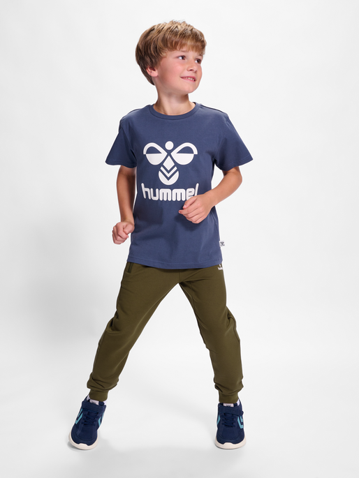 hmlON PANTS, BEECH, model