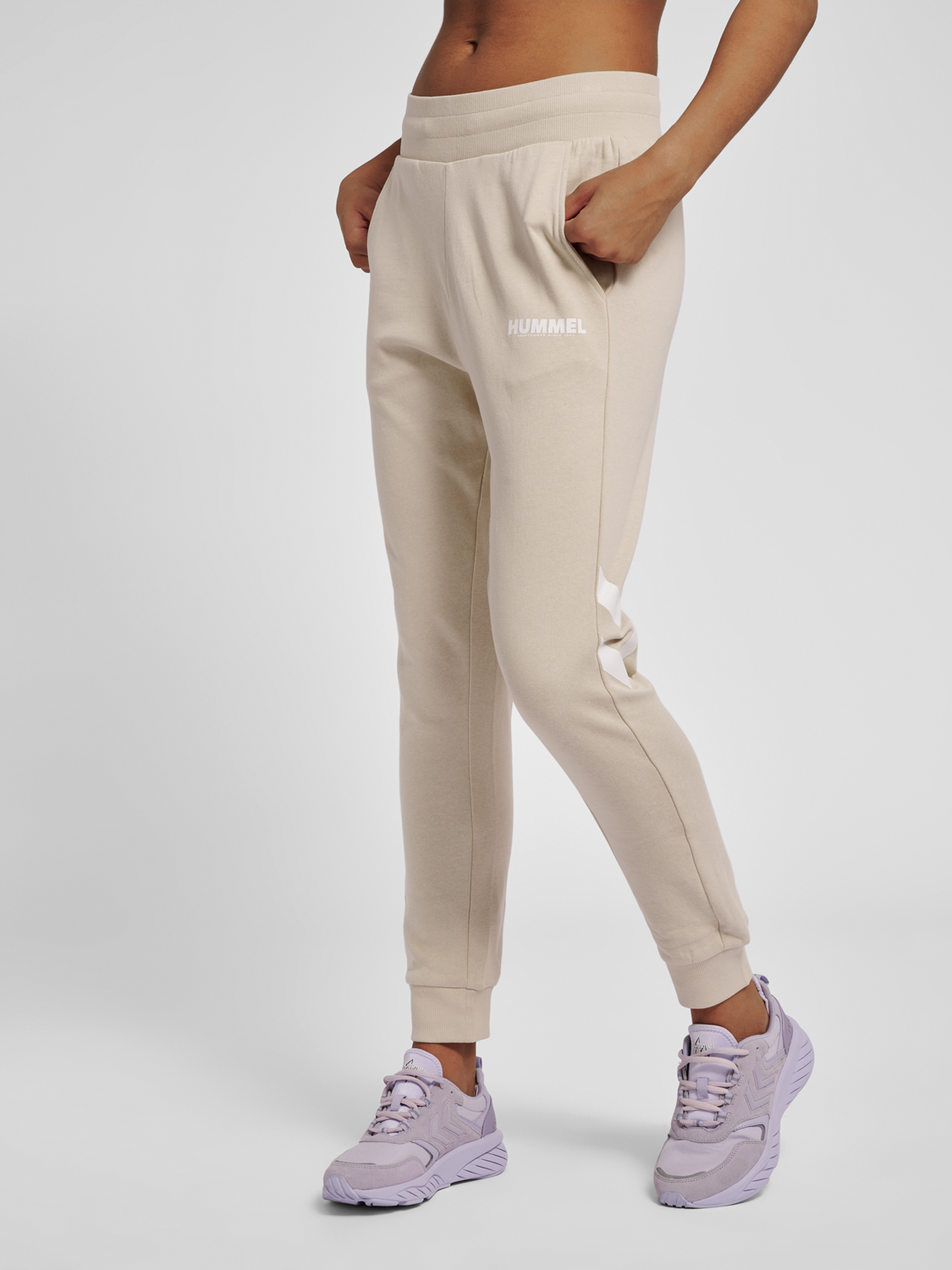 hummel LEGACY WOMAN TAPERED PANTS 