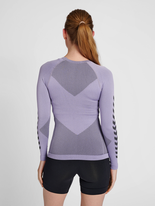 HUMMEL FIRST SEAMLESS JERSEY L/S WOMAN, LAVENDER MELANGE, model