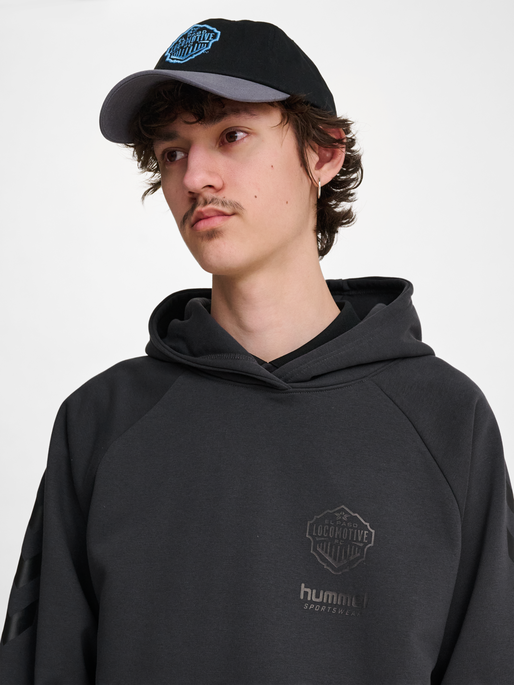 hmlOVERSIZED HOODIE SW EL PASO, EBONY, model