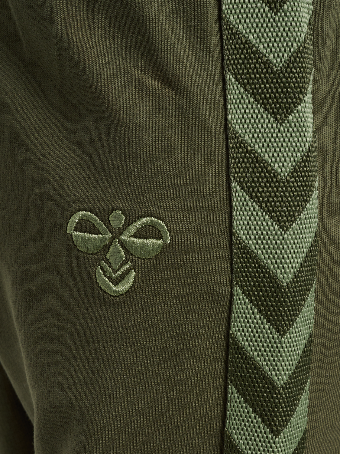 hmlBILLE TRACKSUIT, OLIVE NIGHT, packshot