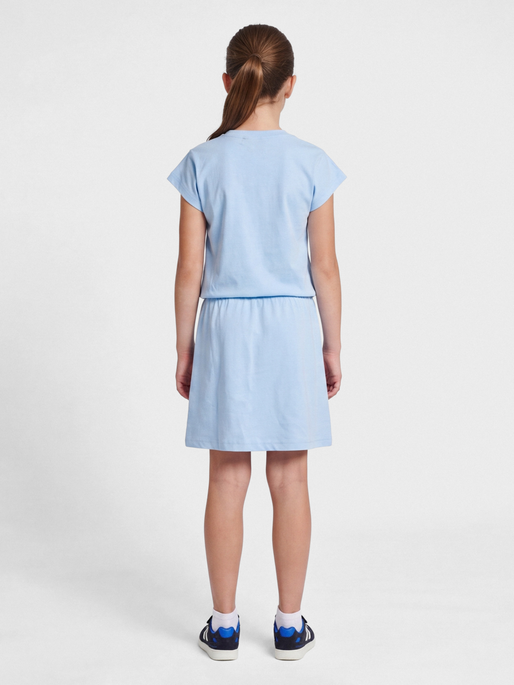 hmlFLOWY DRESS S/S, CERULEAN, model