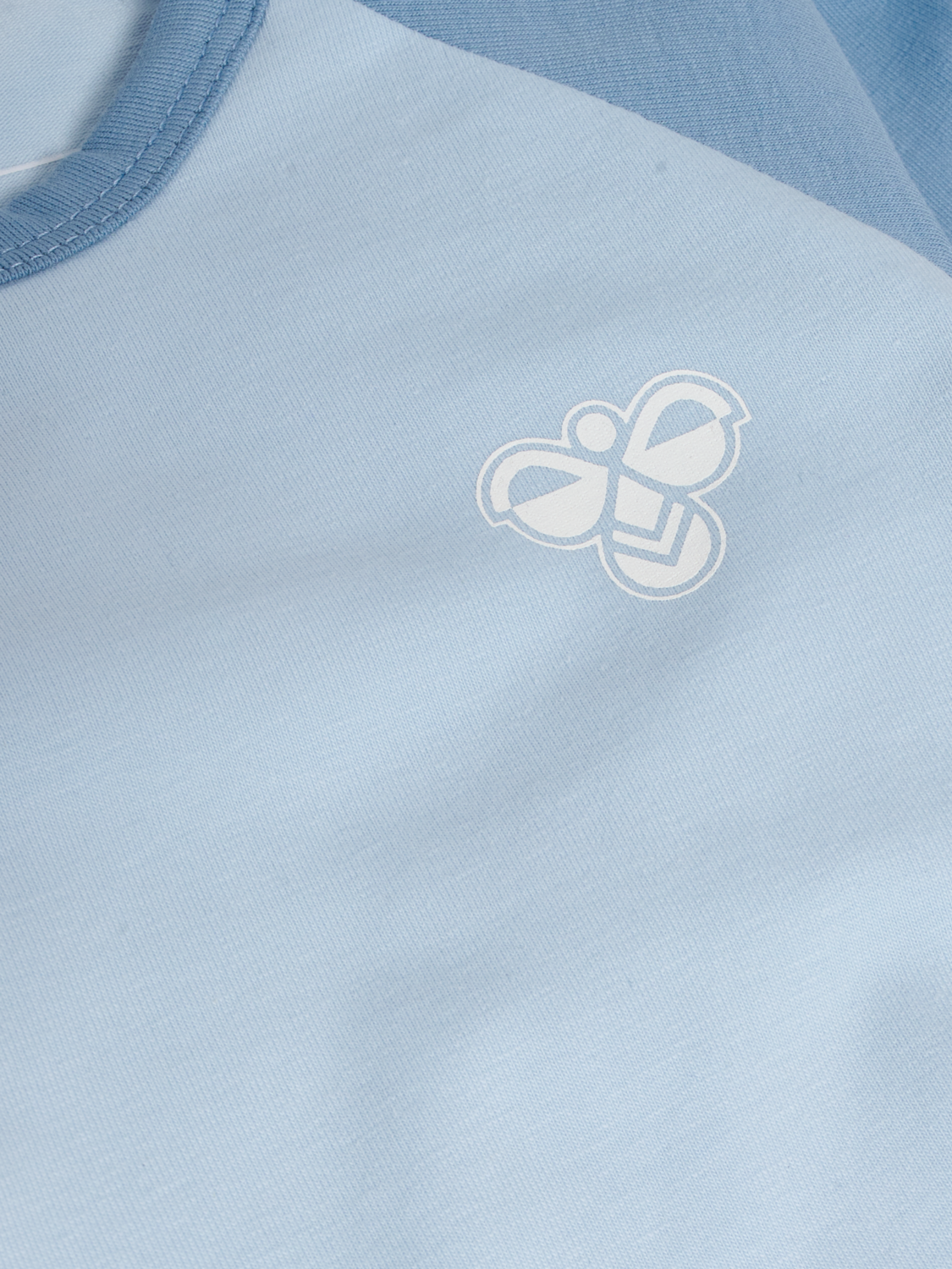 hmlMINI RAGLAN BODY L/S BEE, FADED DENIM, packshot