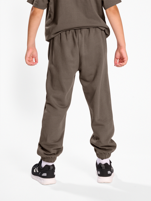 hmlDARE PANTS, 1559, model