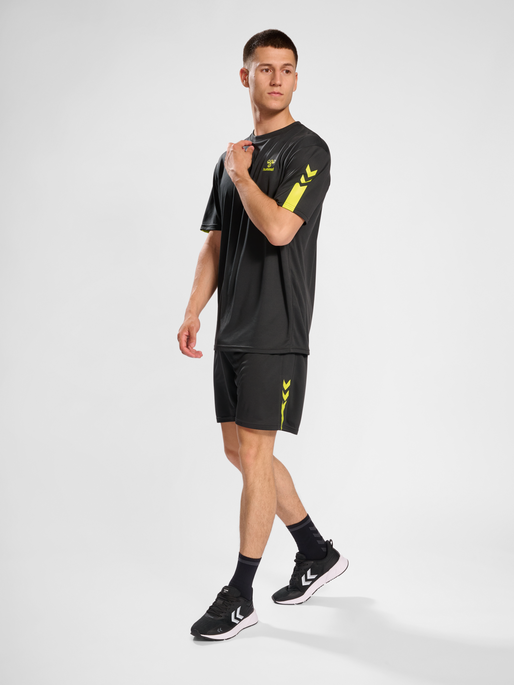 hmlACTIVE PL JERSEY S/S, OBSIDIAN, model