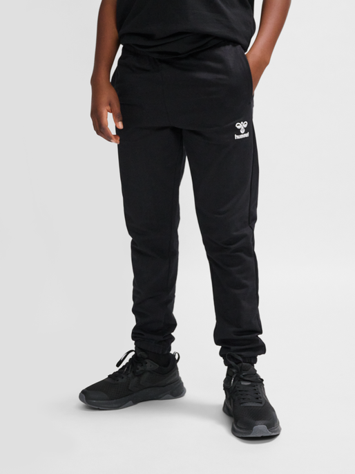 hmlGO 2.0 SWEATPANTS KIDS, BLACK, model