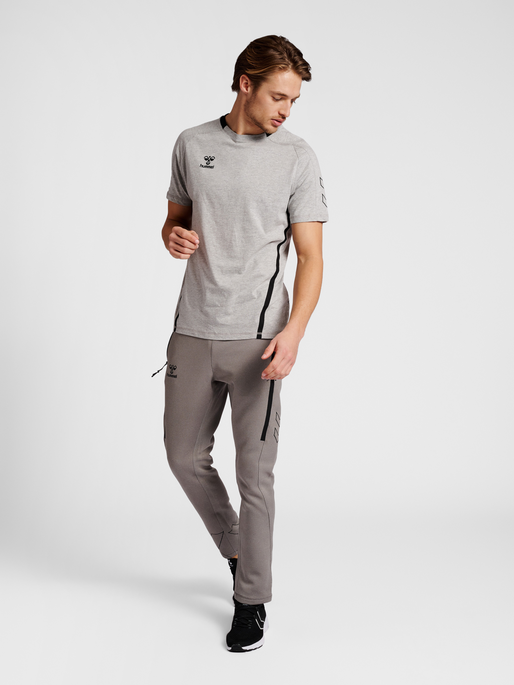 hmlCIMA XK PANTS, GREY MELANGE, model