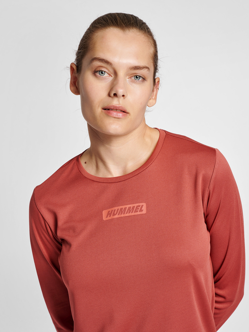 hmlTE TOLA T-SHIRT L/S, APPLE BUTTER, model