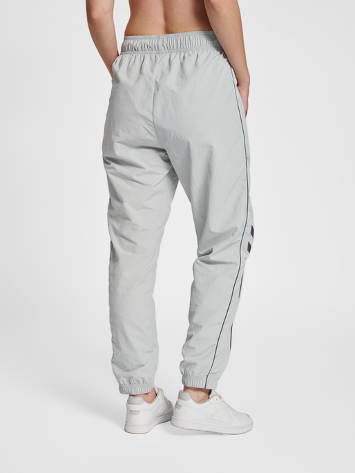 hmlLGC CELAB REGULAR PANTS, HARBOR MIST, model