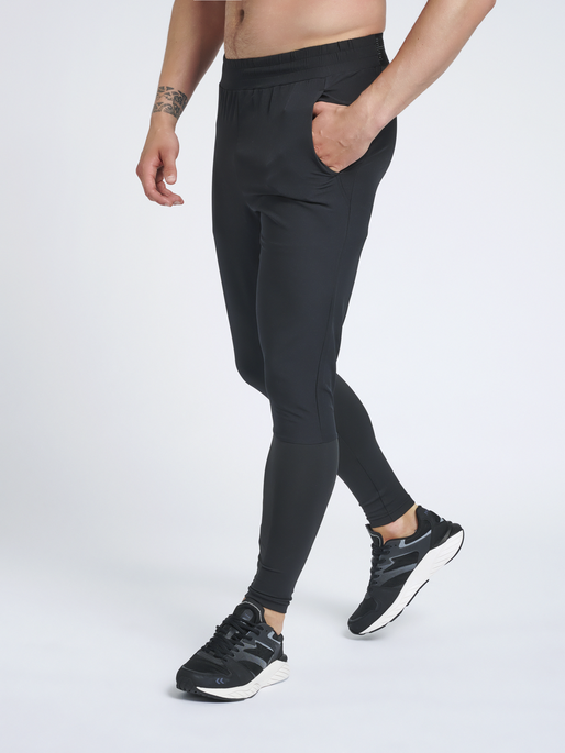 hmlSPIRO TAPERED PANTS, 2001, model