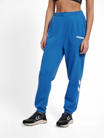 hmlLEGACY REGULAR PANTS, DEEP WATER, model