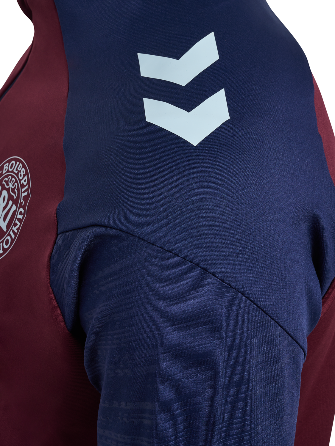 DBU 26 PRO TR HALF ZIP SWEAT, WINDSOR WINE/PEACOAT, packshot