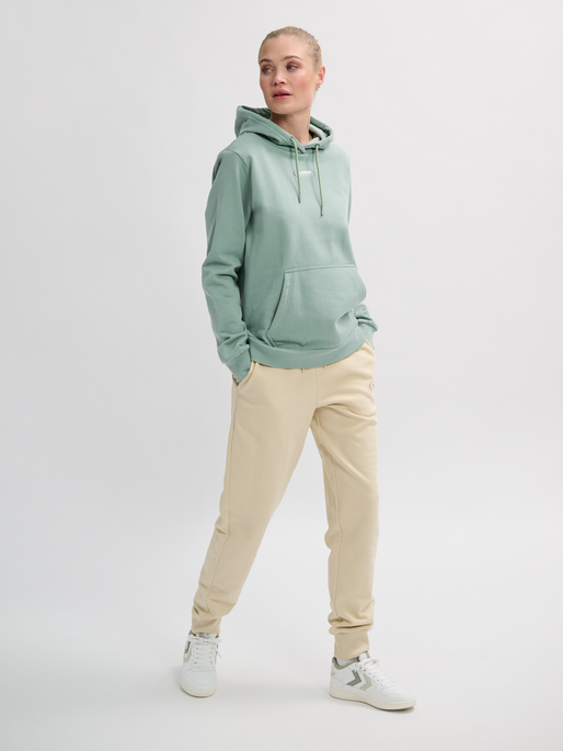 hmlPAOLA REGULAR HOODIE, CHINOIS GREEN, model