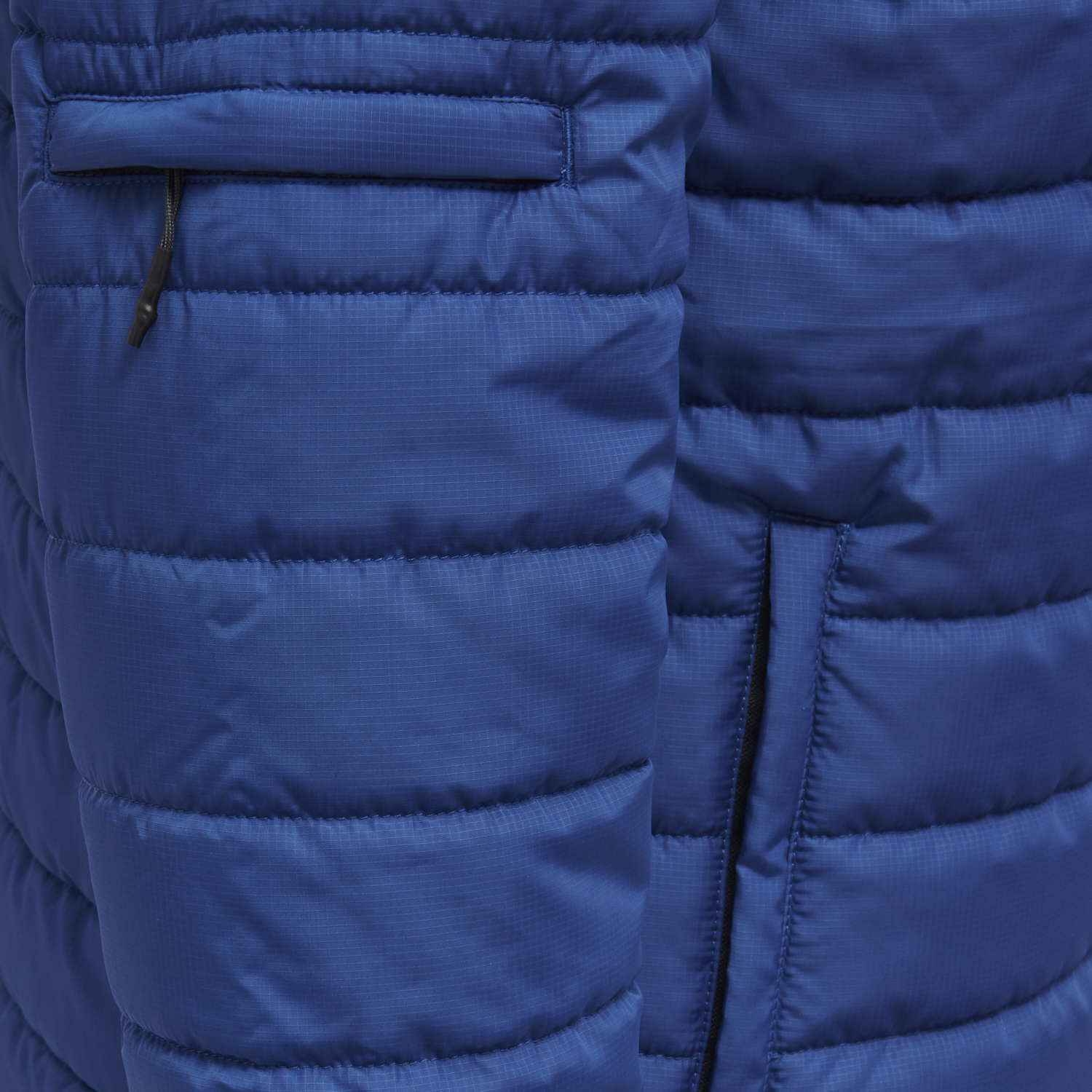 hmlNORTH QUILTED HOOD JACKET, TRUE BLUE, packshot