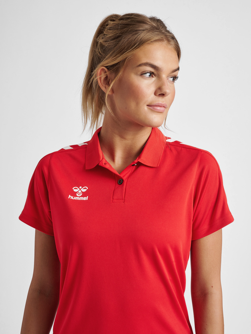 hmlCORE XK FUNCTIONAL POLO WOMAN, TRUE RED, model