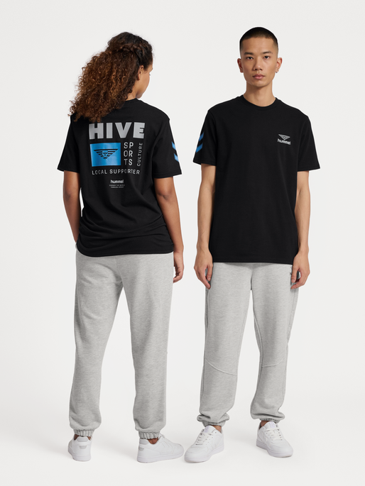 hmlHIVE MASON T-SHIRT, BLACK, model