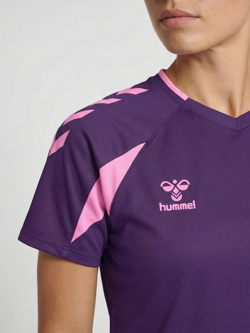 hmlCORE 2.0 JERSEY S/S WOMAN, ACAI/COTTON CANDY, model