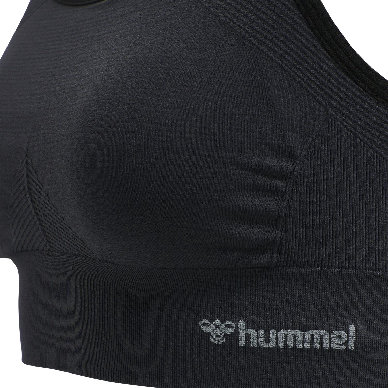 hmlTIFFY SEAMLESS SPORTS TOP, BLACK, packshot