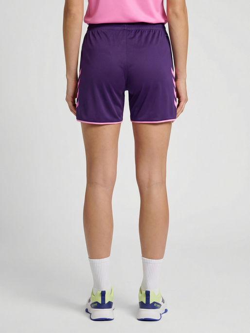 hmlCORE 2.0 SHORTS WOMAN, ACAI/COTTON CANDY, model
