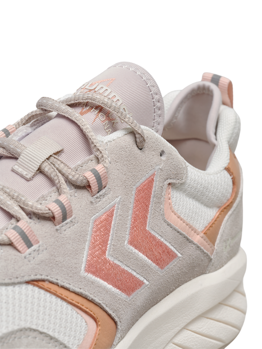 MARATHONA REACH LX, MARSHMALLOW/SILVER CLOUD, packshot