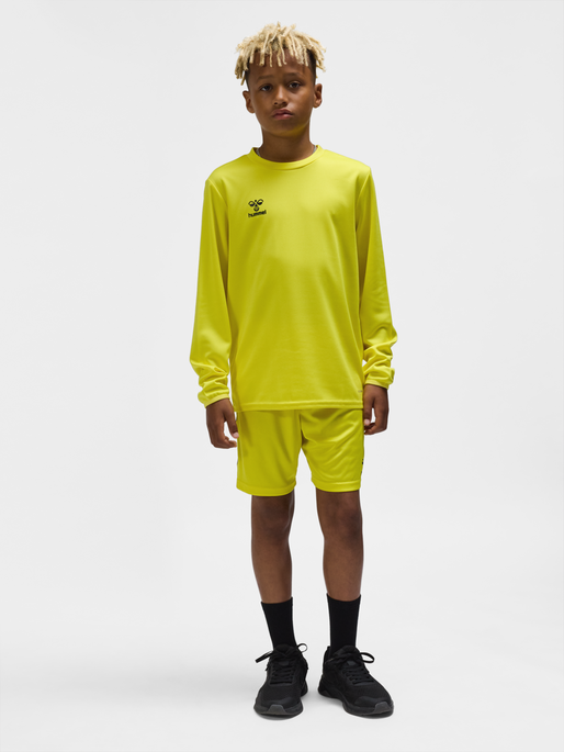 hmlESSENTIAL SWEATSHIRT KIDS, BLAZING YELLOW, model