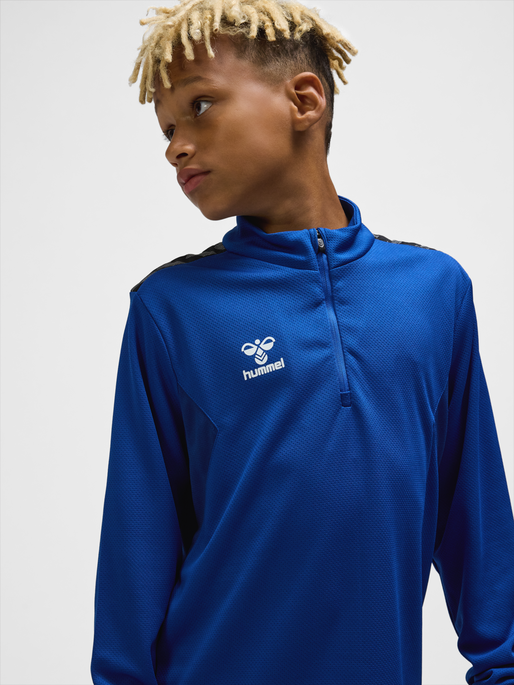 hmlAUTHENTIC HALF ZIP SWEAT KIDS, TRUE BLUE, model