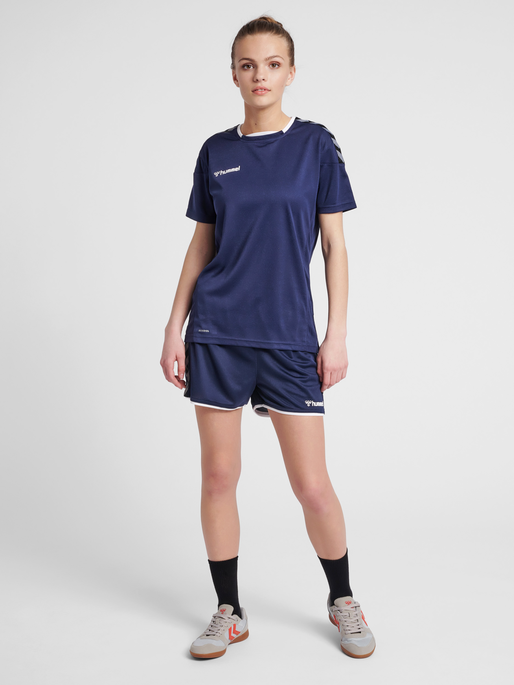 hmlAUTHENTIC POLY SHORTS WOMAN, MARINE, model
