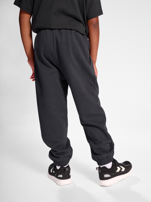 hmlDARE PANTS, 1525, model