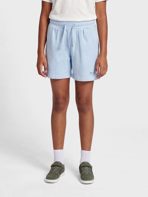 hmlKASANDRA SHORTS, SKYWAY, model