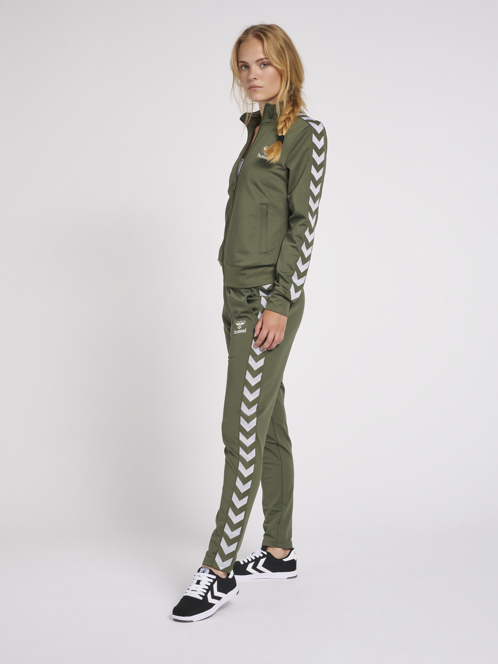 hummel NELLY 2.0 ZIP JACKET BEETLE hummel