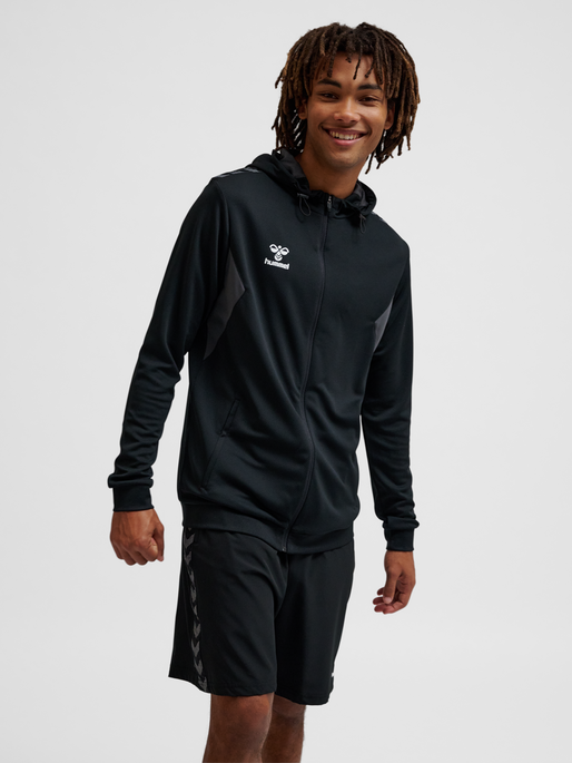 hmlAUTHENTIC PL ZIP HOODIE, BLACK, model